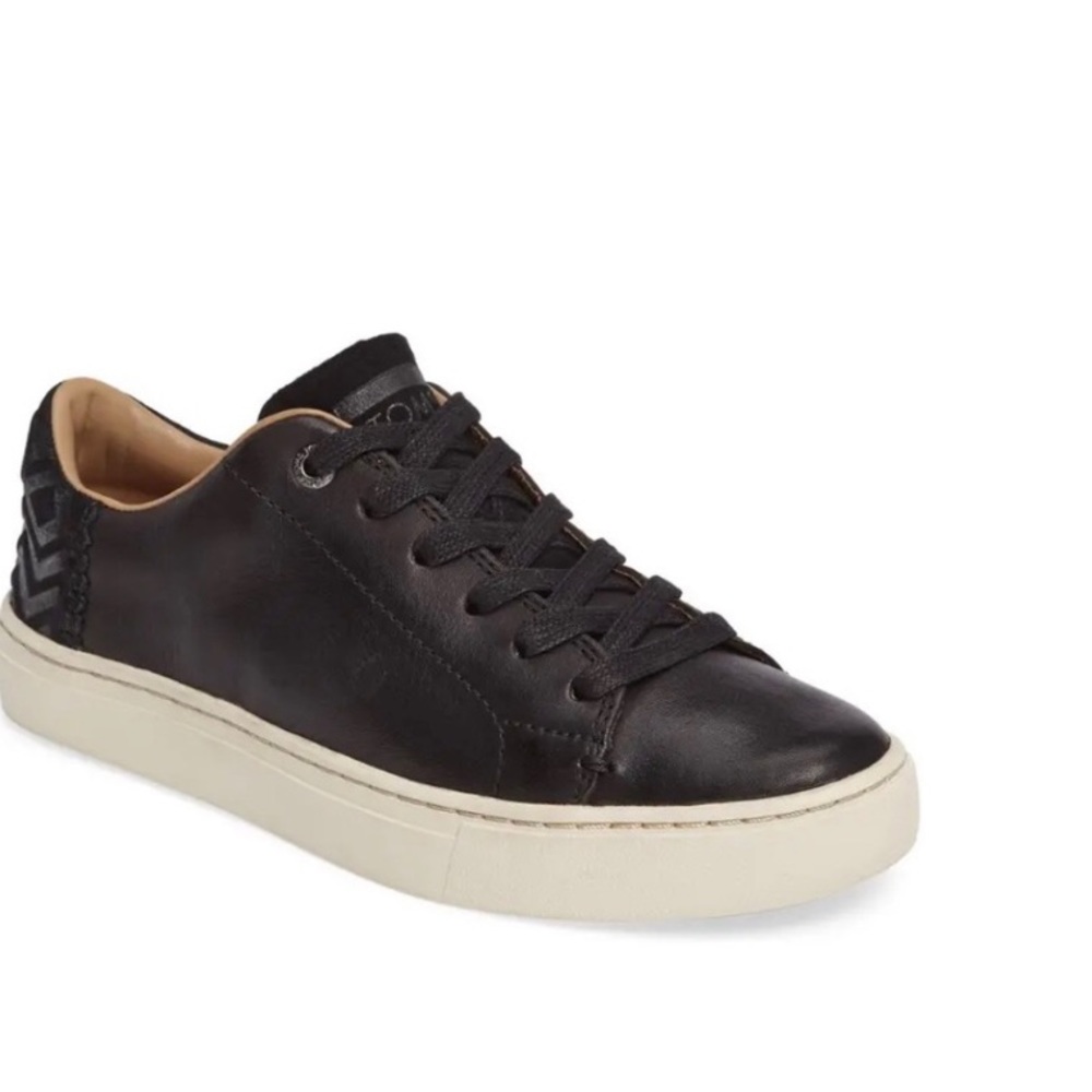 Tom’s Lenox Black Leather Suede Sneakers Size 9.5